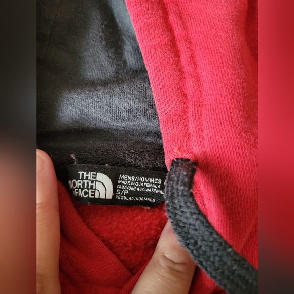The North Face Pullover Hoodie red small pouch sweater - Picture 2 of 3